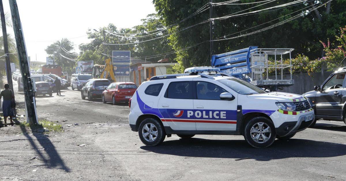 Accident tragique à Sainte-Anne : une voiture fauche 19 piétons dont des enfants