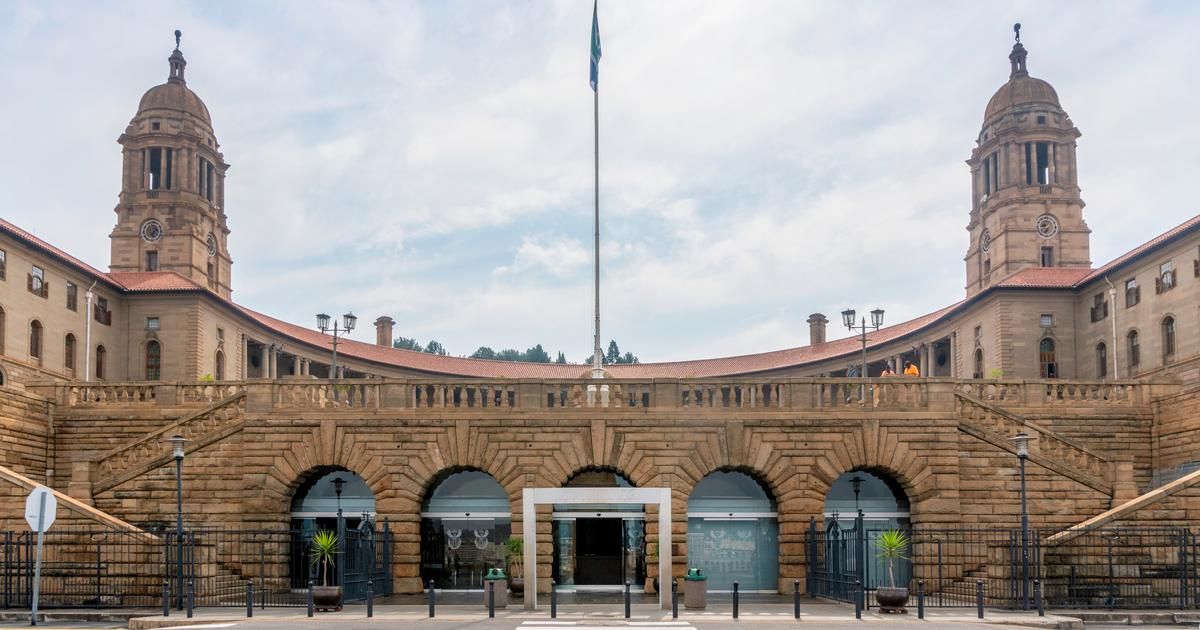 Violence insupportable : une fusillade fait 10 morts dans un foyer de travailleurs à Pretoria