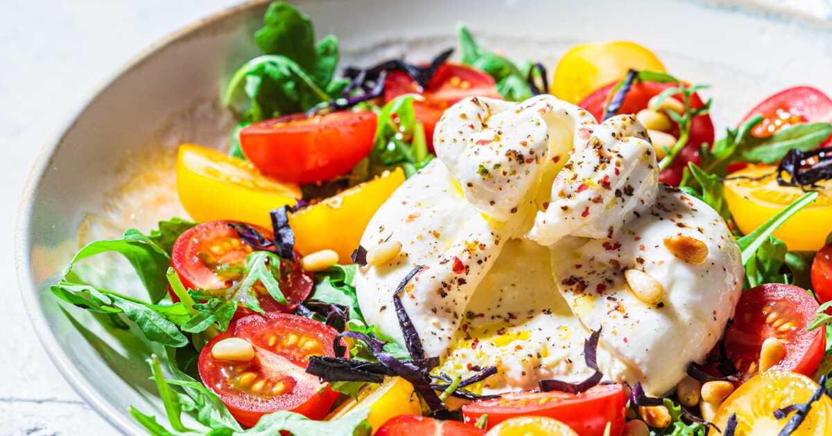La salade soleil à la nectarine et burrata : un vrai délice estival
