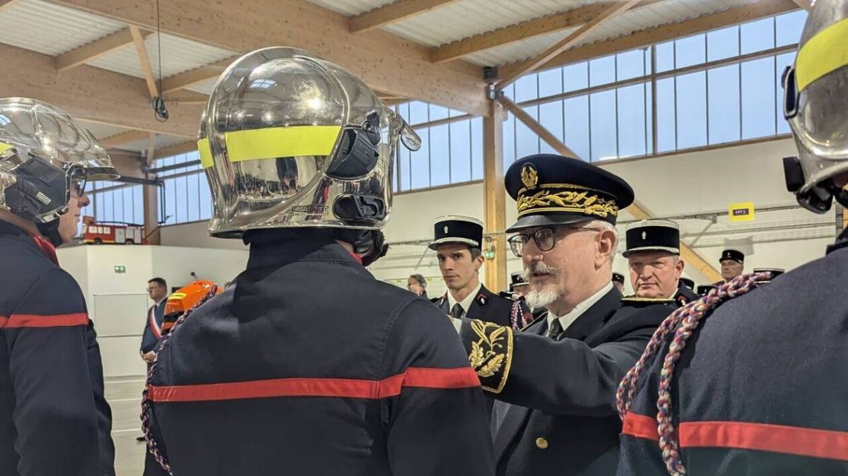 La Sainte-Barbe à Cherbourg : un hommage marquant dans la nouvelle caserne des pompiers