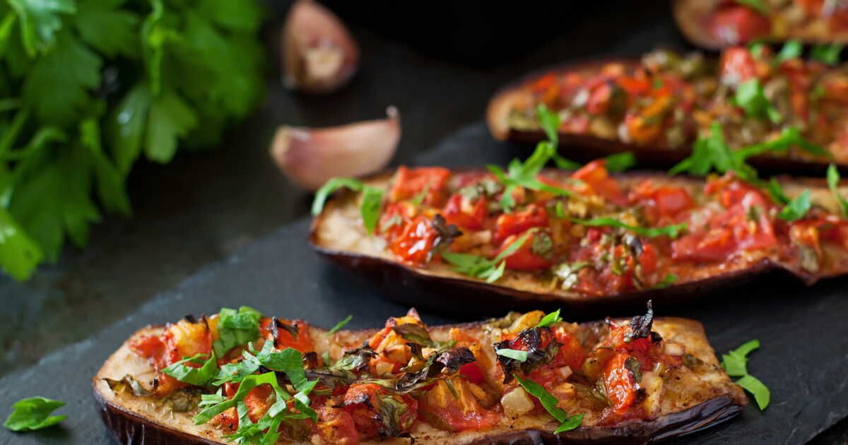 Une délicieuse recette d'aubergines farcies par Cyril Lignac