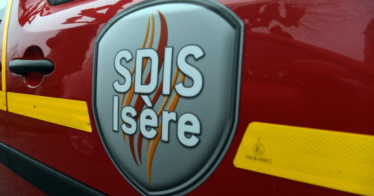 Une maison en pisé au bord de l'effondrement après un incendie à Apprieu