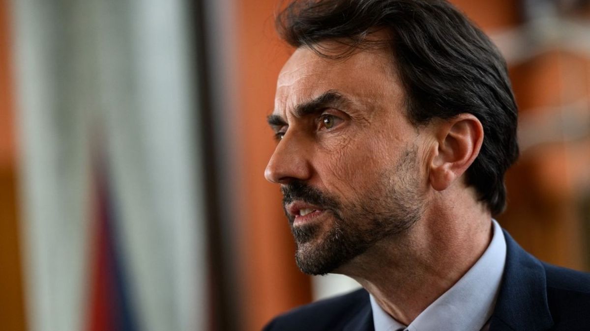 Le maire de Lyon appelle à l'apaisement après la mort tragique de Quentin