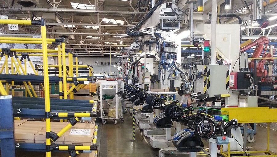 Drones militaires à Renault du Mans : des volontaires engagés pour l'avenir