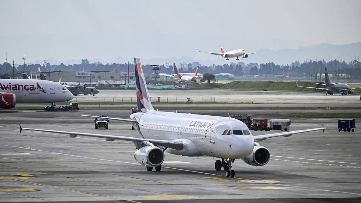 Les paradoxes du transport aérien : moins d'accidents mais plus de victimes