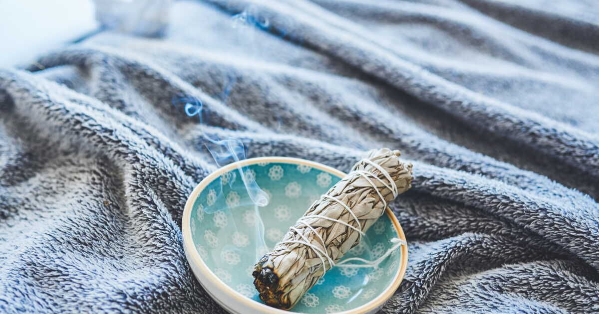 Découvrez l'art de la fumigation : un guide pratique pour purifier votre intérieur