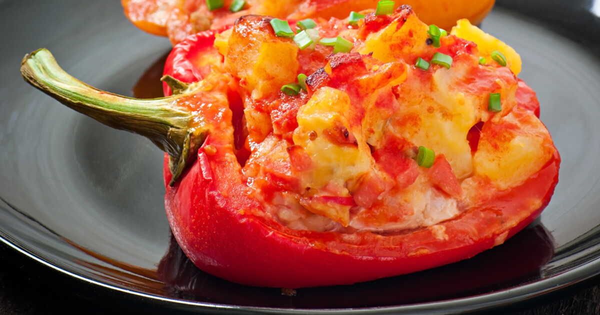 Découvrez la recette des poivrons farcis à la feta, un délice pour vos dîners en famille