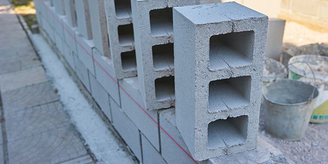 Les secrets du parpaing : entre terminologie et techniques de construction