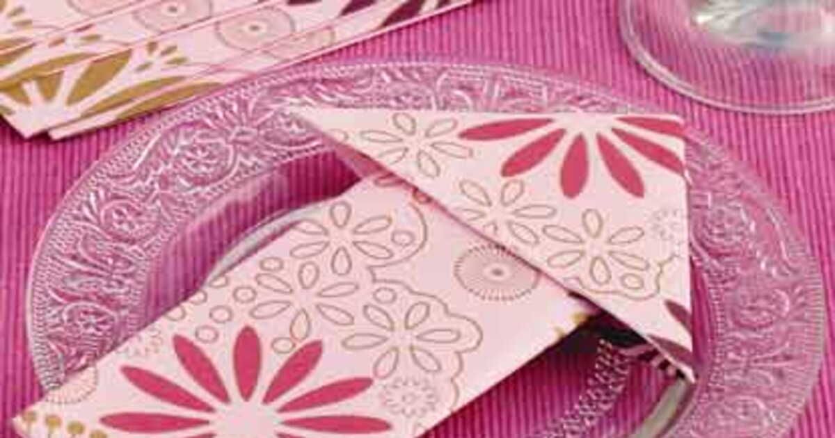 Pliage de serviettes : la flèche