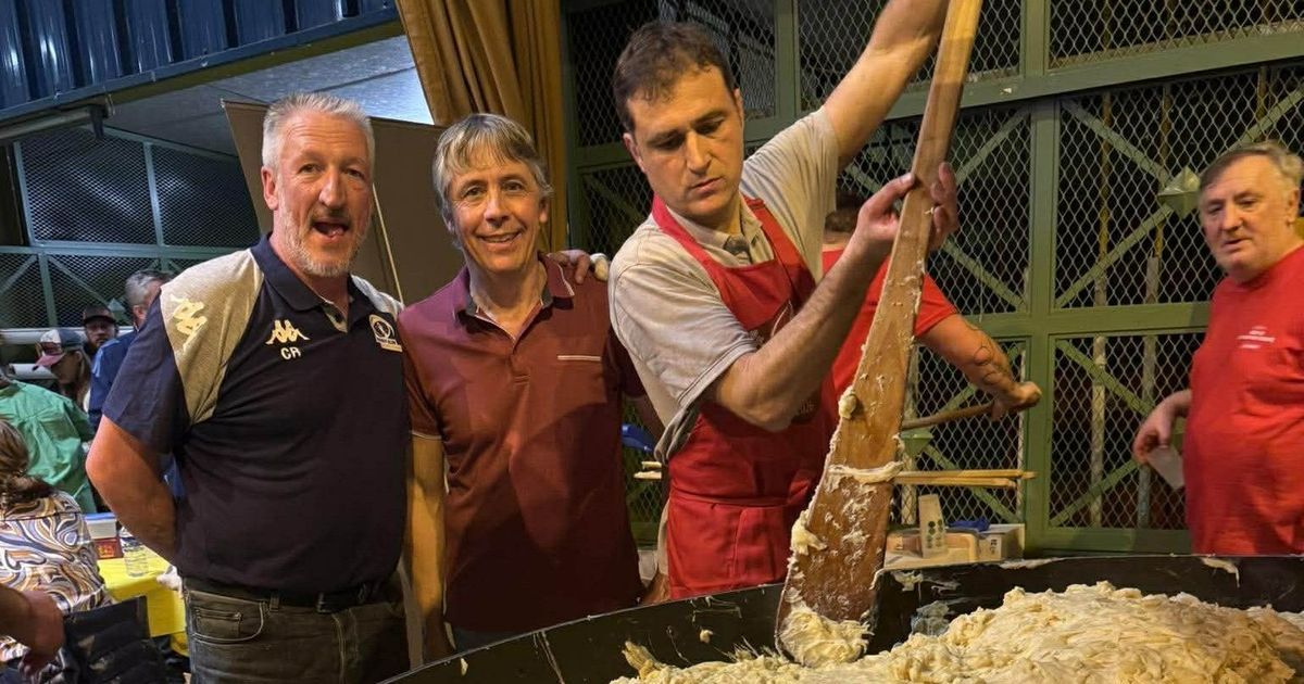 Un record mondial pour la plus grande truffade à Saint-Flour