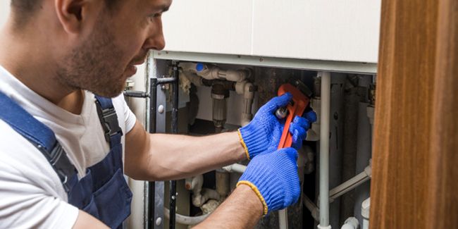 Dépannage plomberie en urgence : évitez les pièges à arnaques