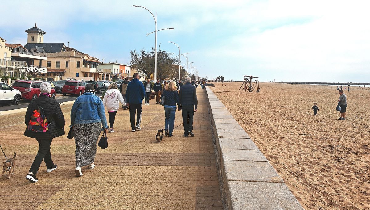 Une affluence record à Valras-Plage ce week-end de Pâques malgré la flambée des carburants