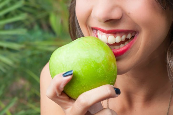 Une pomme par jour pour contrer l'obésité