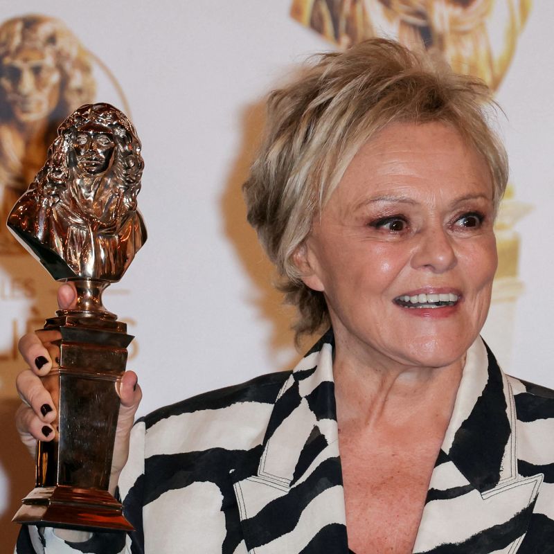 Muriel Robin s'engage pour les victimes lors des Molières