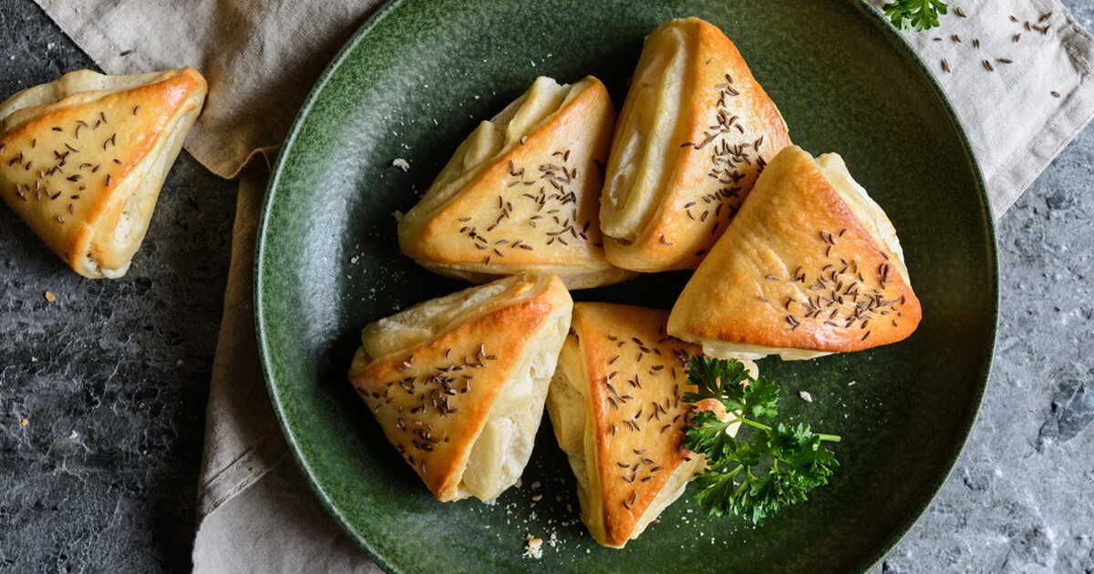 Une entrée festive : feuilleté de noix de Saint-Jacques aux champignons, simple et savoureux