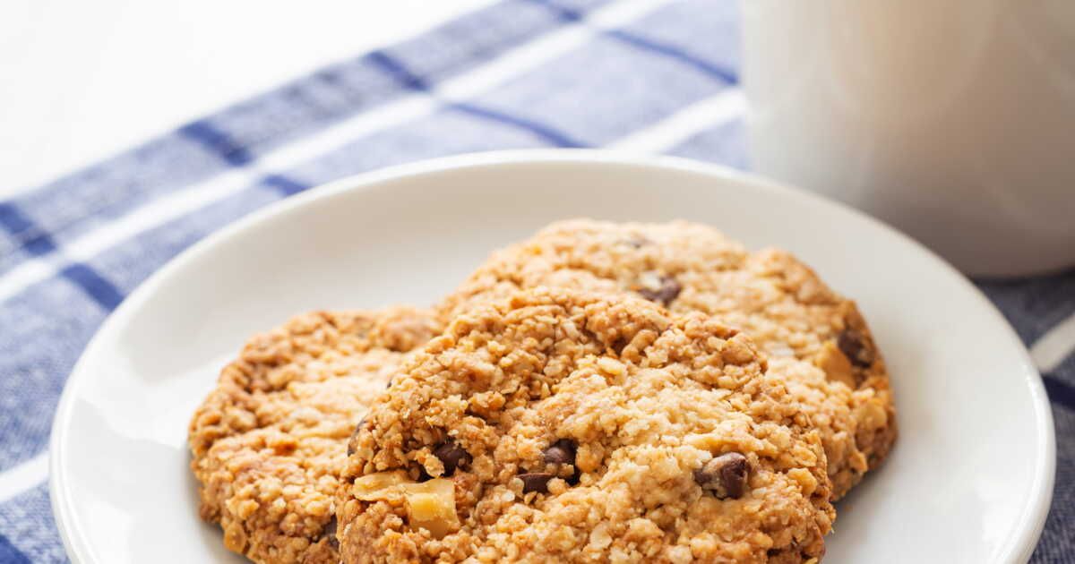 Des biscuits croustillants aux flocons d'avoine pour un goûter sain et savoureux