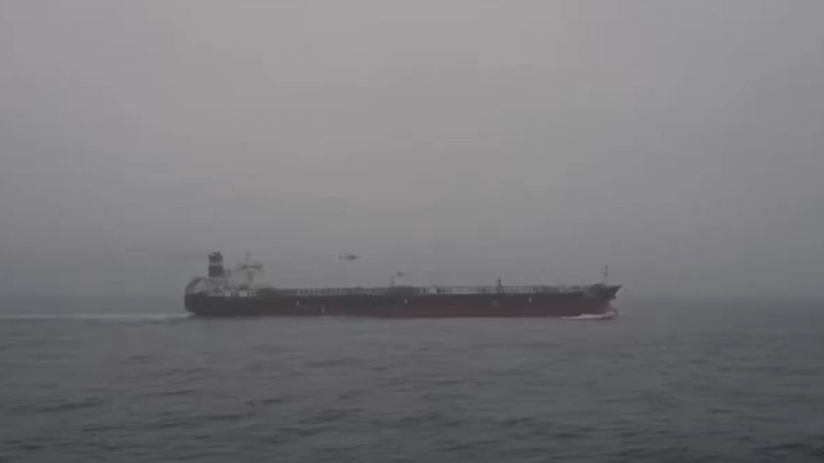Un pétrolier russe arraisonné : la France ferme la porte aux contournements des sanctions