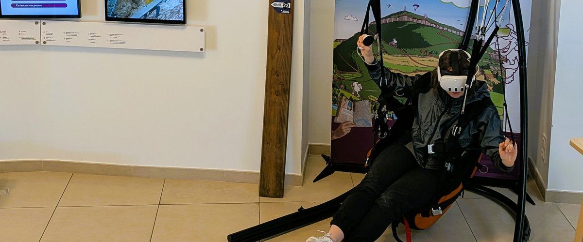 Découvrez le monde du parapente en réalité virtuelle à Millau