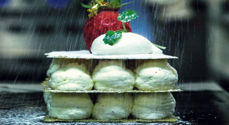 Un délice fruité : le feuille-à-feuille à la fraise