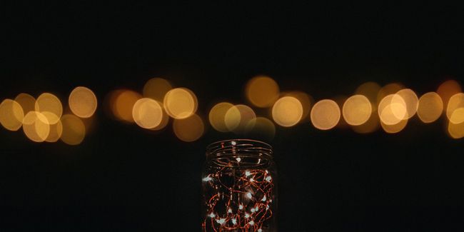 Illuminez votre extérieur : créez une guirlande lumineuse DIY