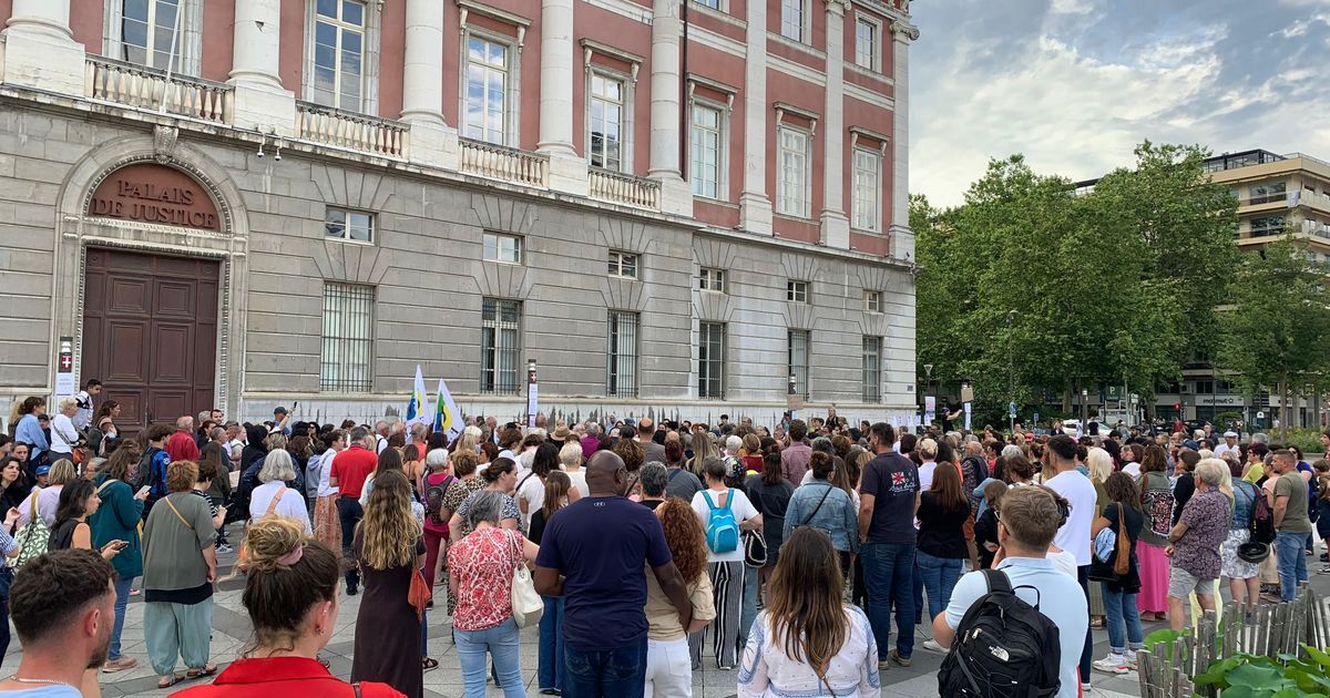 Des larmes et de la colère à Chambéry : hommage à Lyhanna