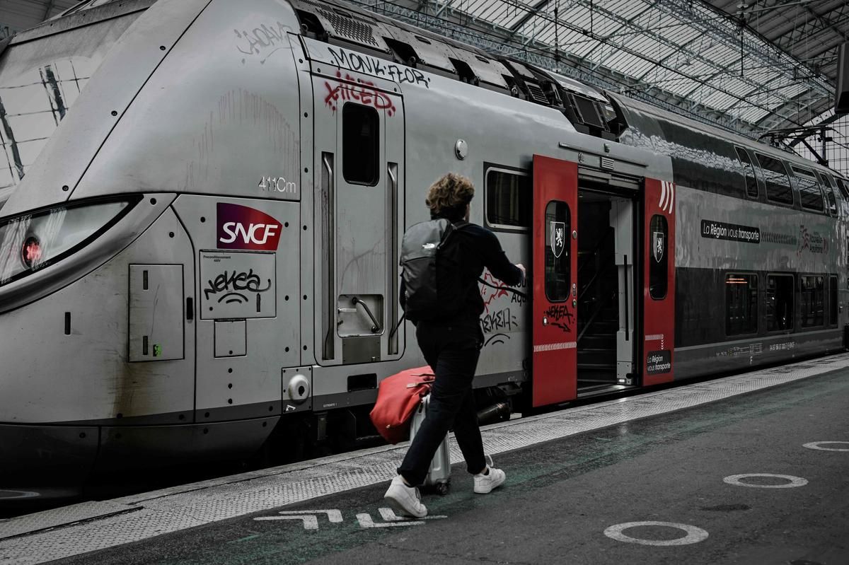Grève à la SNCF : une mobilisation record des cheminots ce mercredi