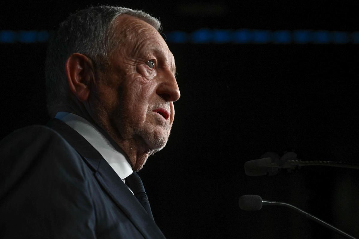 Lyon : la présidente de la Métropole demande le retrait de Jean-Michel Aulas après des accusations graves