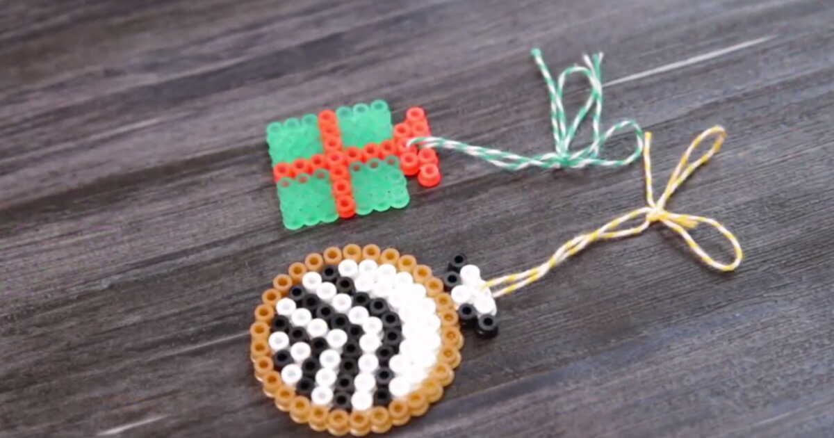 Des décorations de Noël scintillantes faites maison