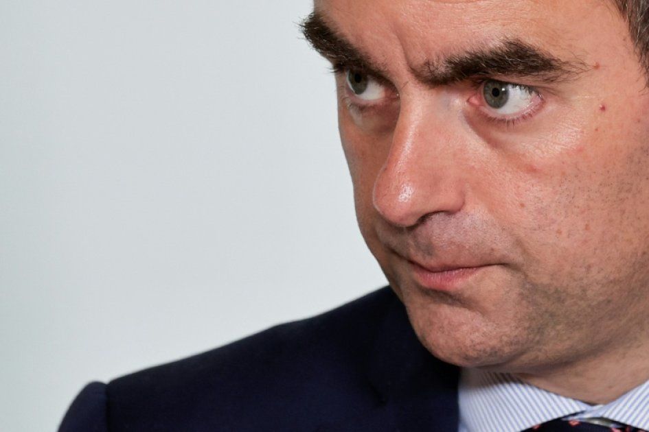 Dépistage des drogues au sommet: la circulaire de Lecornu suscite des réactions contrastées