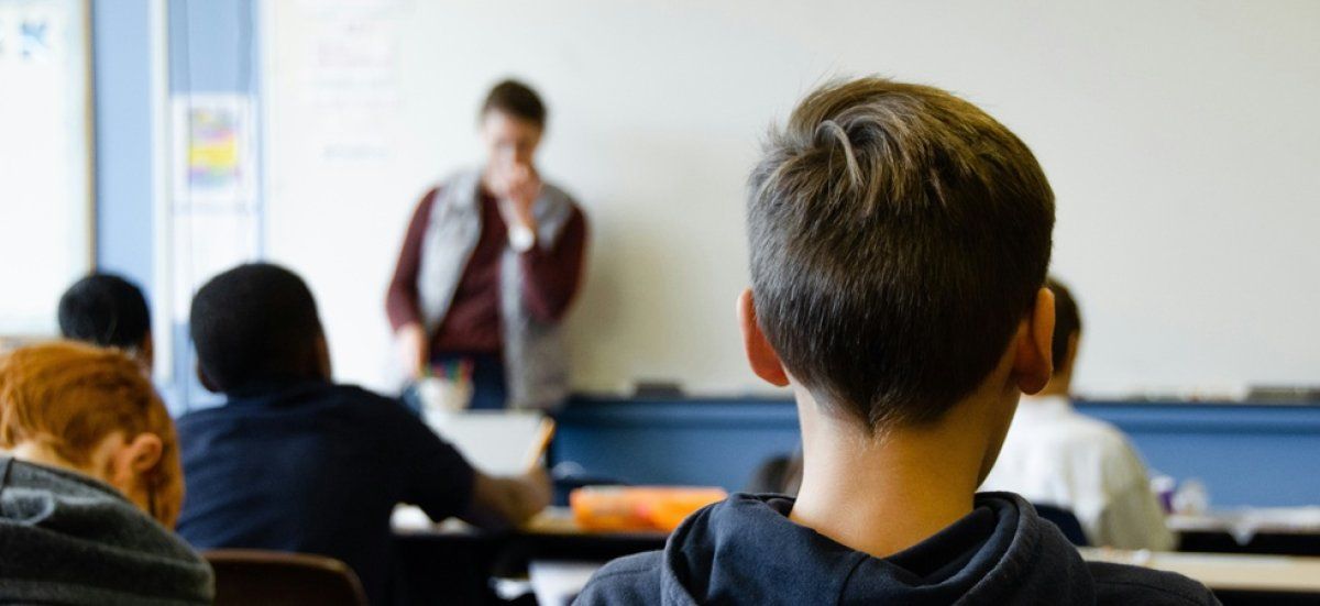 Face à la chaleur, les écoles en première ligne : entre adaptation et inquiétude
