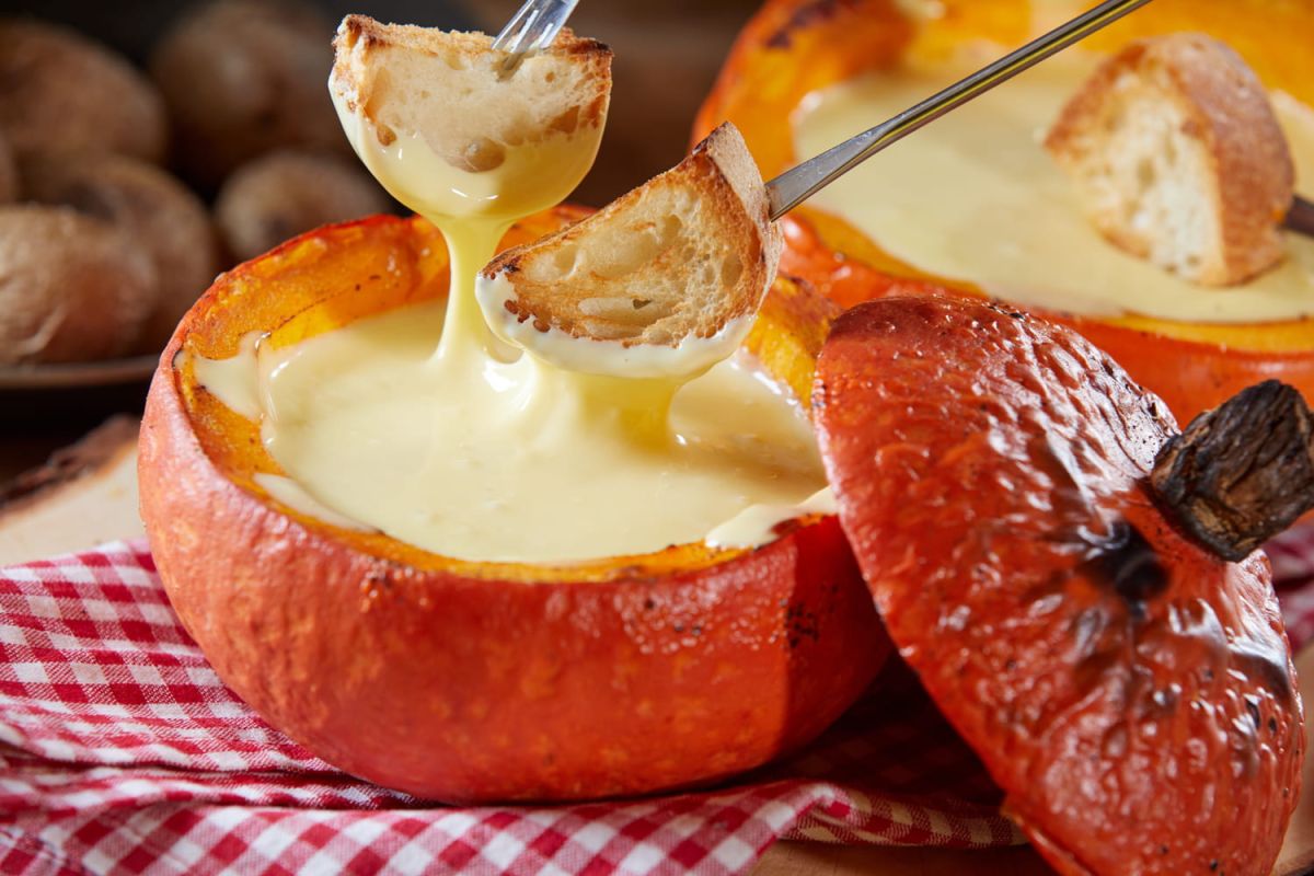 Découvrez la recette réconfortante de l'automne : potimarron au mont d'or