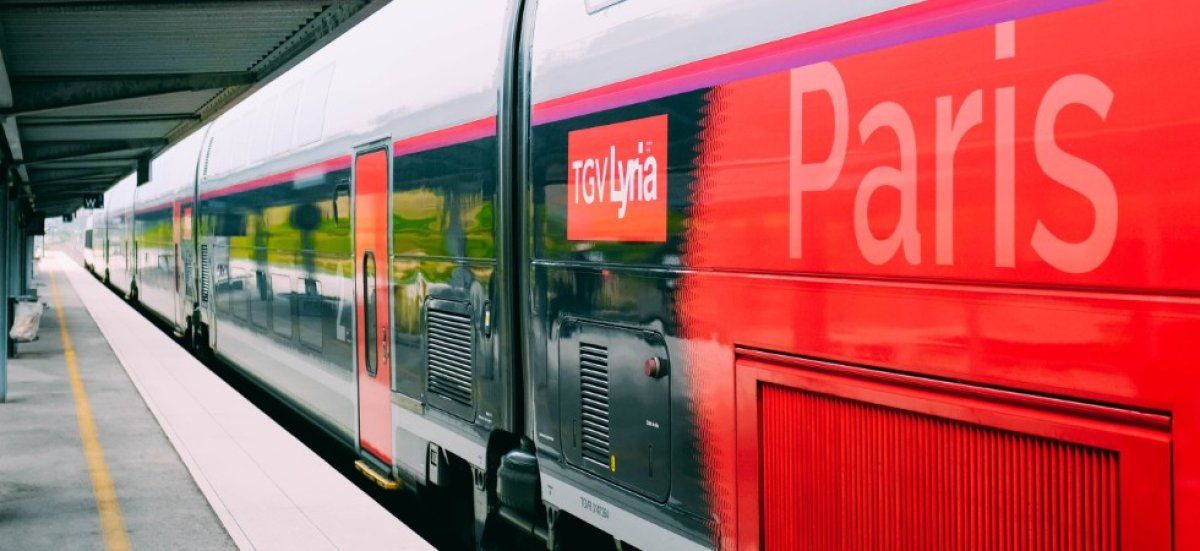 L'angoisse des passagers d'un TGV immobilisé sous un soleil de plomb