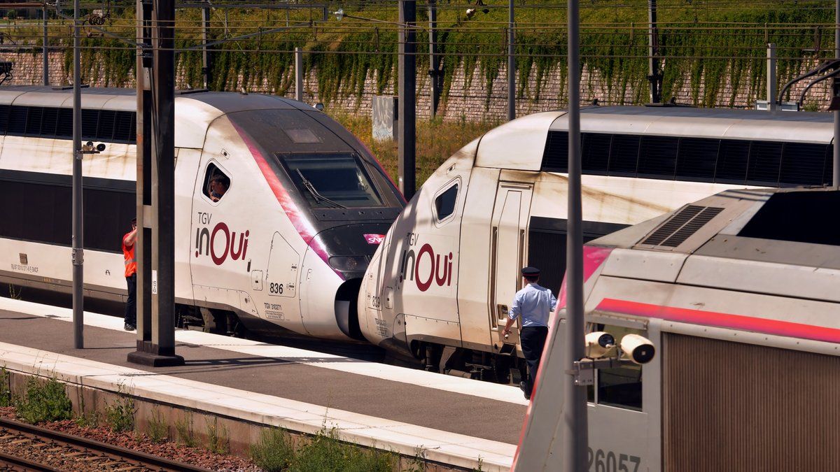 Des passagers bloqués dans un TGV suffoquant pendant six heures dans la canicule