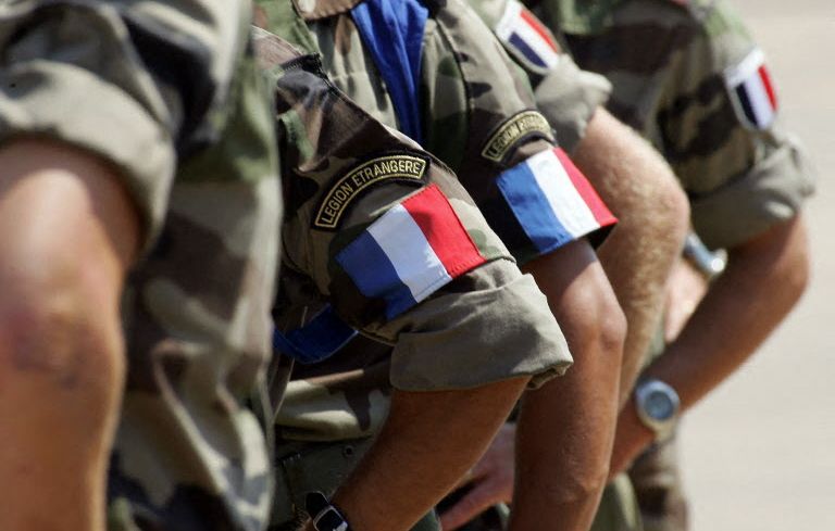 Affaire troublante dans le Var : Une famille face à des allégations de disparitions militaires