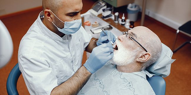 Urgence dentaire : comment réagir face à une douleur insupportable ?