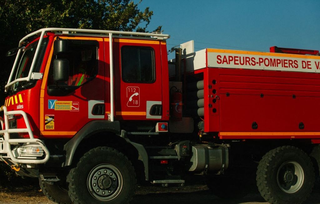 Lutte acharnée contre l'incendie en Drôme : les pompiers mobilisés sur le terrain