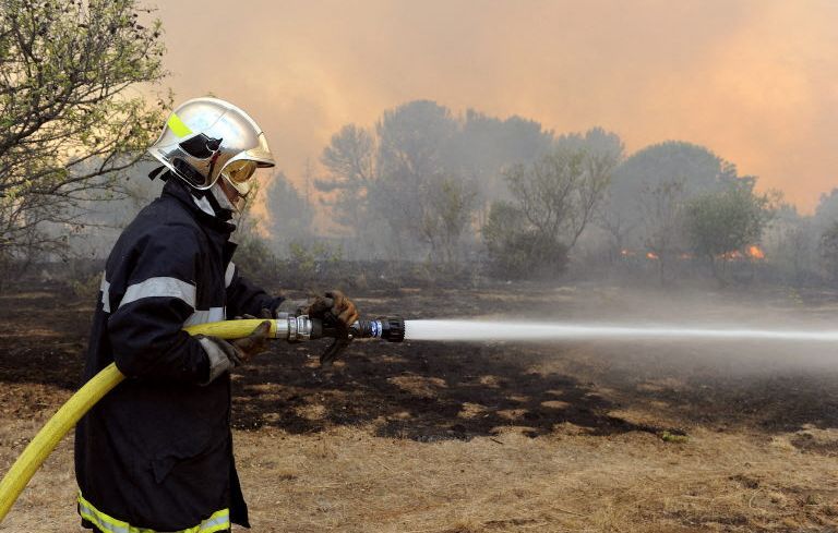 Incendies en France : les pompiers face à une crise sans précédent