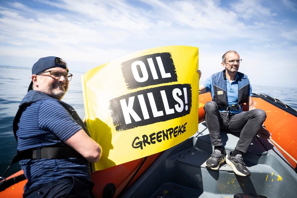 Greenpeace sous les projecteurs : le paradoxe d'une indépendance incertaine