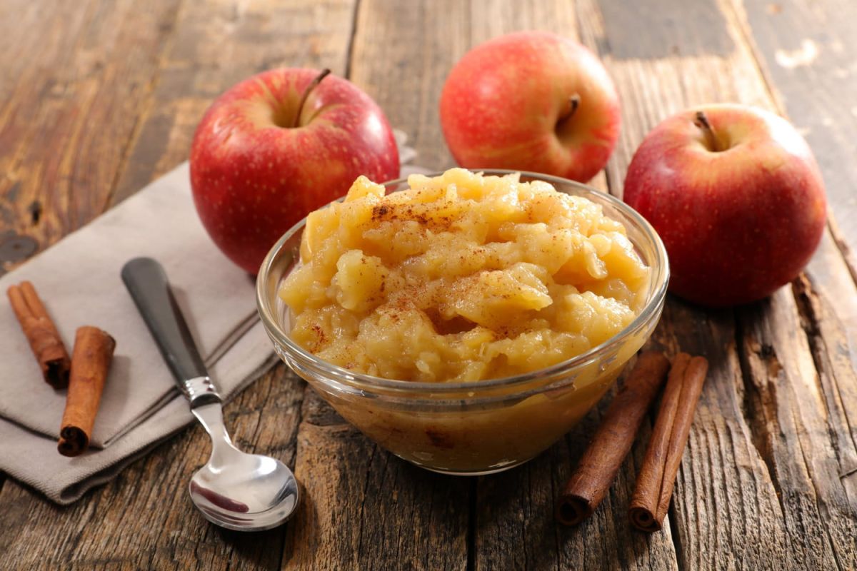 La compote de pommes de Cyril Lignac : un délice d'automne à savourer