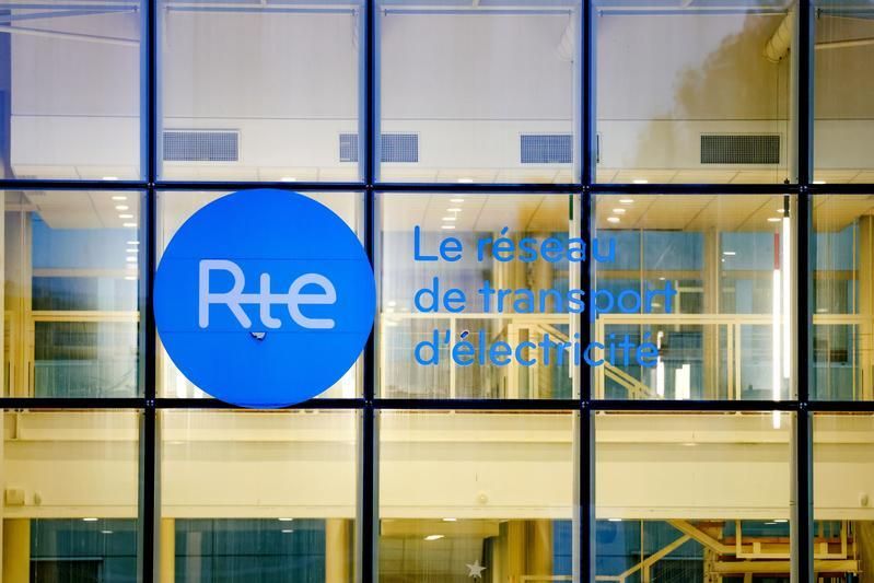 Les syndicats de RTE lancent un cri d'alarme sur la vulnérabilité du réseau électrique face à la chaleur