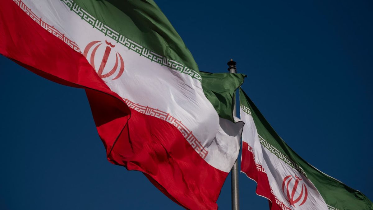 Iran rétorque aux États-Unis avec des frappes dans le Golfe